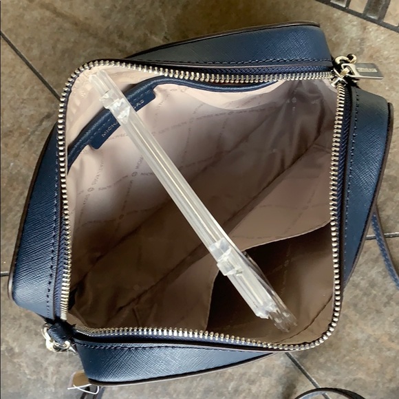 MICHAEL KORS LG EW CROSSBODY Bag NAVY 35T8GTTC9L - Picture 14 of 16